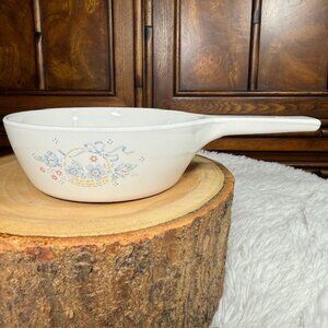 Vintage CorningWare Country Cornflower .5L Saucepan